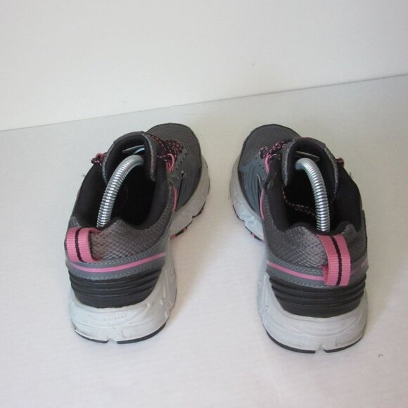 New Balance Sneakers 573 Trail Running Shoes All Terrain Gray Pink Womens 9.5 - Picture 4 of 7